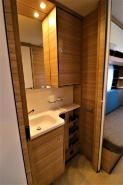                         Dethleffs Camper 740 RFK, 2020 - zdjęcie 7
                        