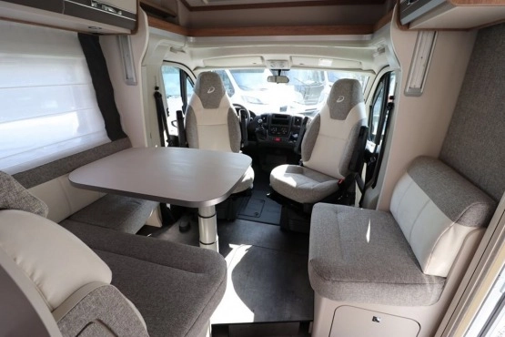                         Camper Dethleffs Trend T7057 EB Zimowy 2020 - zdjęcie 7
                        