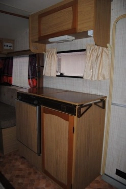                         ROLLER Lekka 4 os. z łazienką! Zarejestrowana! Zadbana! Przedsionek! - zdjęcie 7
                        