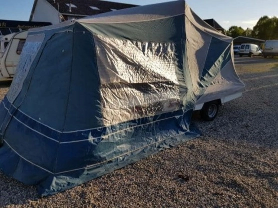                         Przyczepka lekka namiotowa, rej. PL, Camp-Let Apollo 2004 r. - zdjęcie 3
                        