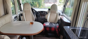                         Hymer Gold edycja 3000 cm stan idealny - zdjęcie 8
                        