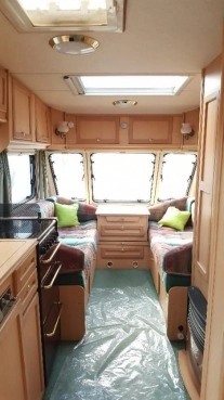                         Przyczepa Kempingowa Fleetwood Colchester 2000 4/5 Osobowa, Przedsionek - zdjęcie 10
                        