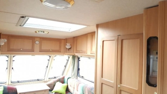                         Przyczepa Kempingowa Fleetwood Colchester 2000 4/5 Osobowa, Przedsionek - zdjęcie 13
                        