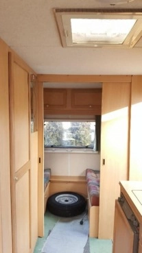                         Przyczepa Kempingowa Fleetwood Colchester 2000 4/5 Osobowa, Przedsionek - zdjęcie 3
                        