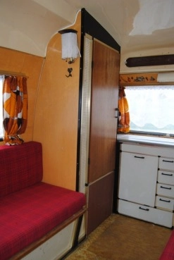                         ZABYTKOWA Przyczepa MKP z 1967 Roku! Zarejestrowana! Lekka! Oryginalna - zdjęcie 8
                        