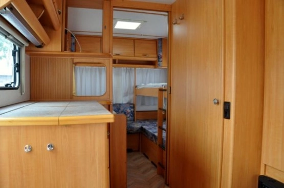                         PRZYCZEPA KEMPINGOWA LMC 530K1 Z KLIMATYZACJĄ - zdjęcie 3
                        