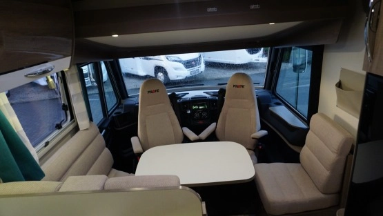                         PILOTE G700GJ Essentiel CarGO! Poznań, Szuflada, Automat, 211 KM - zdjęcie 12
                        