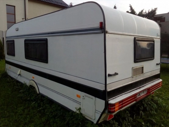                         Przyczepa kempingowa HOBBY 520 z nowym dachem - zdjęcie 5
                        