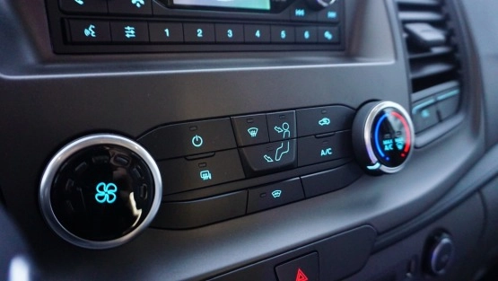                         Ford Challenger 347 graphite, kolekcja 2020, 170 km, automat, truma diesel, bogate wyposazenie - zdjęcie 6
                        