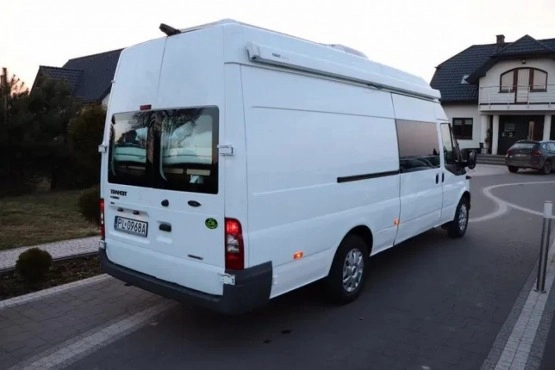                         Sprzedam kamper Ford, salon Polska - zdjęcie 2
                        