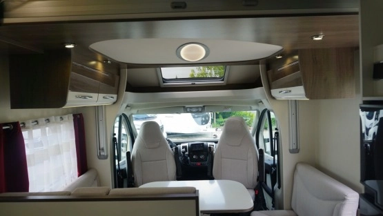                         Mooveo TEI 74EBH, 2019, 2.0 hdi, 130km, Kolekcja 2019, Pilote, Bavaria, Dostępny na placu - zdjęcie 9
                        