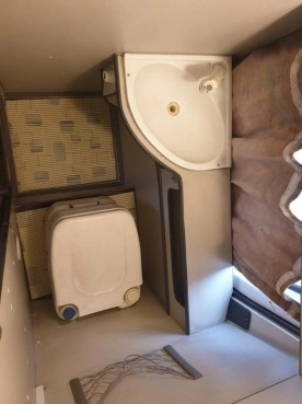                         Ford Transit CS Reisemobile Rhodos - zdjęcie 12
                        