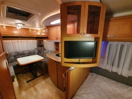                         Hobby Prestige 495UFE - zdjęcie 12
                        