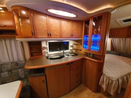                         Hobby Prestige 495UFE - zdjęcie 13
                        