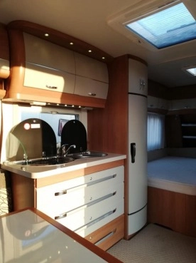                         Hobby 495 Ufe z 2011 - zdjęcie 7
                        