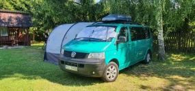                         VW T5 a'la kamper bus - zdjęcie 1
                        