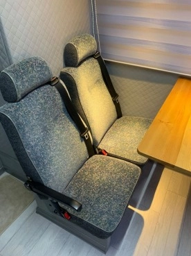                         Citroen Jumper Kamper do przewozu motocykli, duży garaż, prysznic, wc - zdjęcie 25
                        