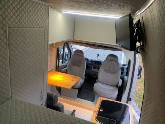                         Citroen Jumper Kamper do przewozu motocykli, duży garaż, prysznic, wc - zdjęcie 30
                        