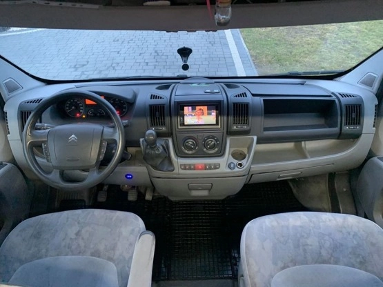                         Citroen Jumper Kamper do przewozu motocykli, duży garaż, prysznic, wc - zdjęcie 31
                        