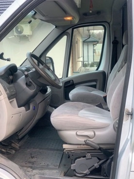                         Citroen Jumper Kamper do przewozu motocykli, duży garaż, prysznic, wc - zdjęcie 3
                        