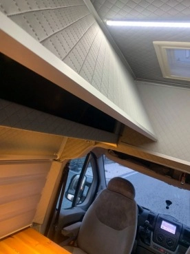                         Citroen Jumper Kamper do przewozu motocykli, duży garaż, prysznic, wc - zdjęcie 6
                        