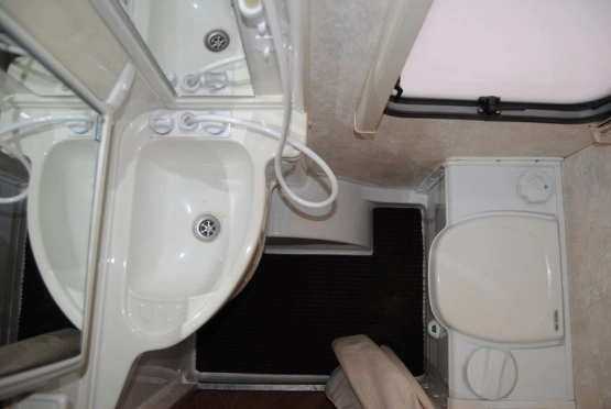                         ELDDIS Wersja francuska! Prysznic! Ogrzewanie! 4 osobowa! Zarej.! TOP - zdjęcie 2
                        