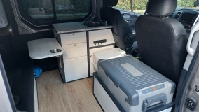                         kamperVAN Opel Vivaro 1.6 BiTurbo 140KM wersja extra long Faktura VAT23% - zdjęcie 12
                        