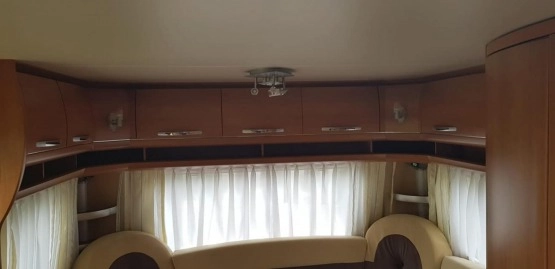                         Hobby 560 UFF z 2009 roku - zdjęcie 12
                        