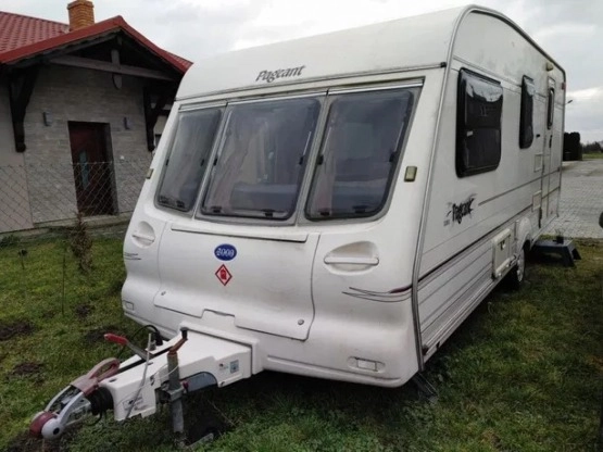                         Bailey Pageant Moselle 2000 4/5 osobowa, łazienka, przyczepa kemping - zdjęcie 1
                        