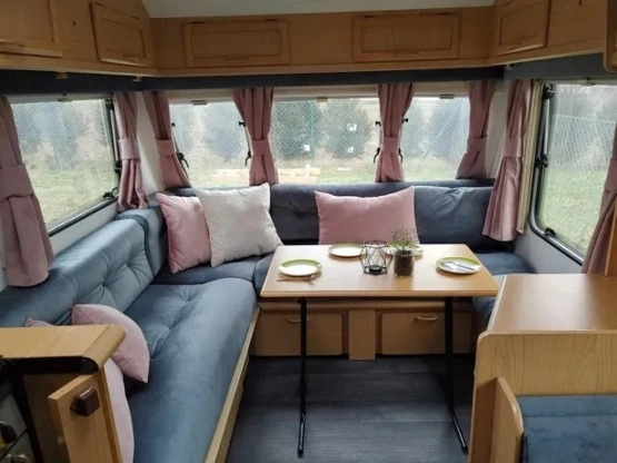                         Bailey Pageant Moselle 2000 4/5 osobowa, łazienka, przyczepa kemping - zdjęcie 2
                        