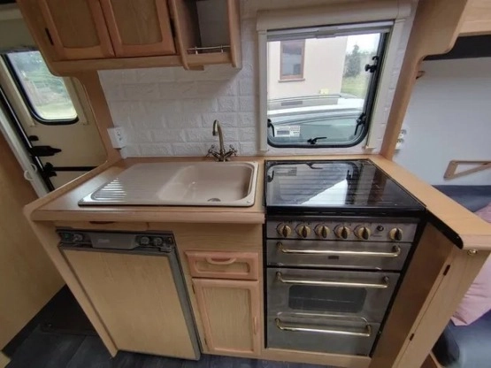                         Bailey Pageant Moselle 2000 4/5 osobowa, łazienka, przyczepa kemping - zdjęcie 4
                        