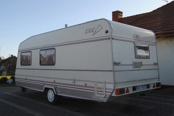                         LMC 545 Zarej! Zadbana! Przestronna! Jasne i zadbane wnętrze! WC! HIT - zdjęcie 6
                        