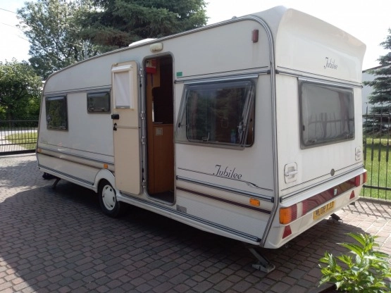                         Sprzedam przyczepę kempingową Abi Jubile - zdjęcie 1
                        
