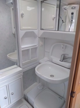                         Sprzedam przyczepę kempingową Abi Jubile - zdjęcie 5
                        