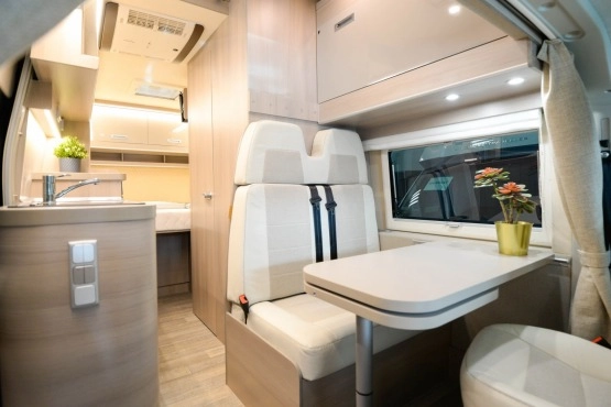                         Globe-Traveller Voyager Z Klima Solar Navi TV Pneumatyka WC Prysznic - zdjęcie 5
                        