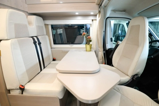                         Globe-Traveller Voyager Z Klima Solar Navi TV Pneumatyka WC Prysznic - zdjęcie 6
                        