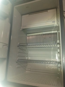                         LODÓWKA ELECTROLUX DO KAMPERA PRZYCZEPY 12 V/230 V/GAZ - zdjęcie 4
                        