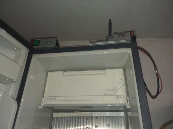                         LODÓWKA ELECTROLUX DO KAMPERA PRZYCZEPY 12 V/230 V/GAZ - zdjęcie 8
                        