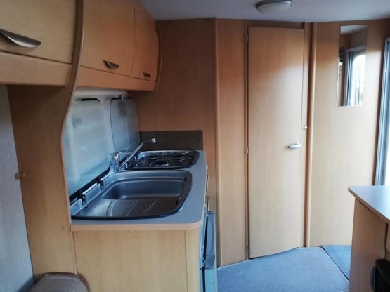                         Przyczepa kempingowa Elddis Xplore - zdjęcie 2
                        