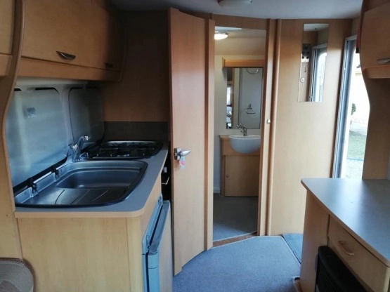                         Przyczepa kempingowa Elddis Xplore - zdjęcie 4
                        