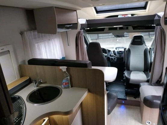                         2018 Ford Chausson - zdjęcie 13
                        