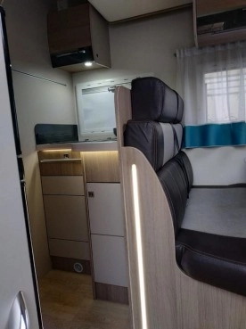                         2018 Ford Chausson - zdjęcie 2
                        