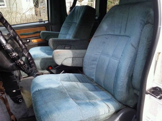                         Ford Econoline Coachmen 5.8. V8 + LPG - zdjęcie 18
                        