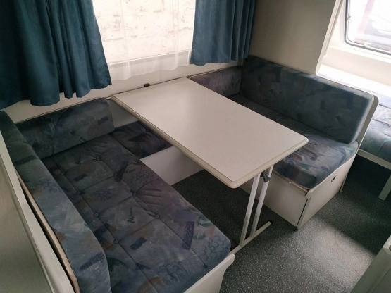                         Przyczepa kempingowa Beyerland Sprinter 430 MD 1995 rok - zdjęcie 4
                        