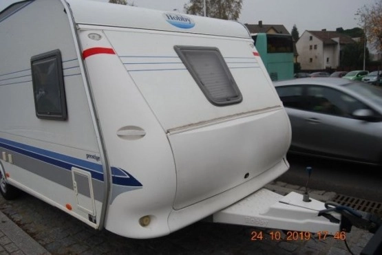                         Przyczepa kempingowa Hobby Prestige 650 z przedsionkiem - zdjęcie 8
                        
