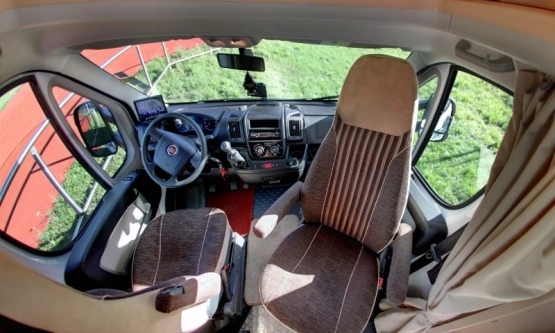                         Camper Capron A70  - Fiat Ducato , Multijet 2,0JTD 115 PS - zdjęcie 10
                        