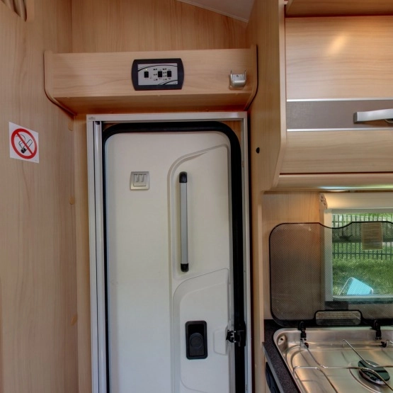                         Camper Capron A70  - Fiat Ducato , Multijet 2,0JTD 115 PS - zdjęcie 13
                        