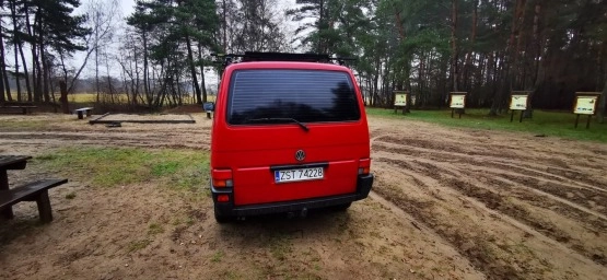                         VW T4 Multivan 1996r 1,9TD - zdjęcie 4
                        