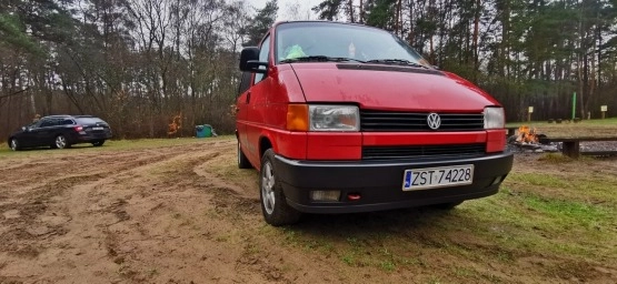                         VW T4 Multivan 1996r 1,9TD - zdjęcie 5
                        