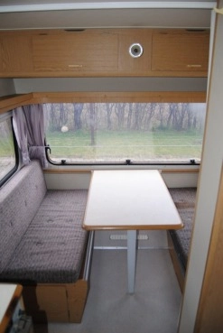                         KIP Zarejestrowana! Przestronna! 4 osobowa! WC! Prysznic! Ogrzewanie! - zdjęcie 3
                        